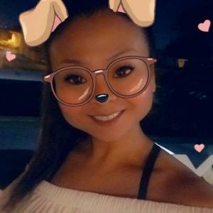 Meet your Posher, Chloe